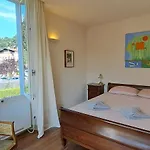 Via Rinaldi 3*