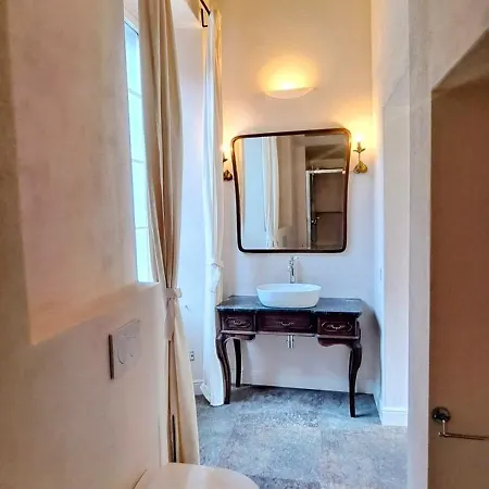 Via Rinaldi 3* Madonna Del Sasso