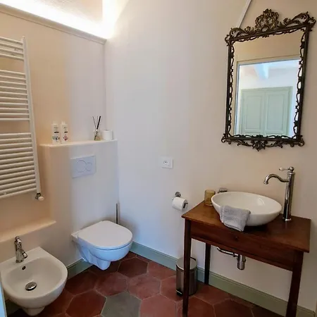 Bed & Breakfast Via Rinaldi 3*